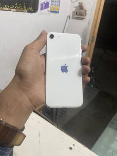 Apple iPhone SE