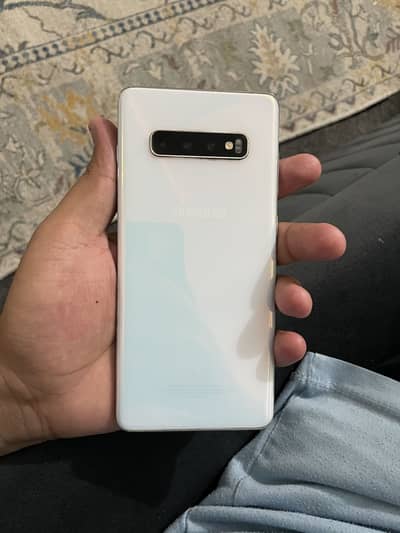 Samsung  S10 Plus
