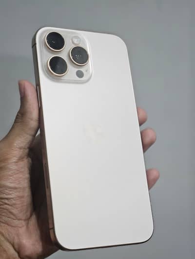 iPhone 16 Pro Max