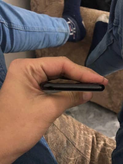 Apple iPhone SE 2020 Pta Approved