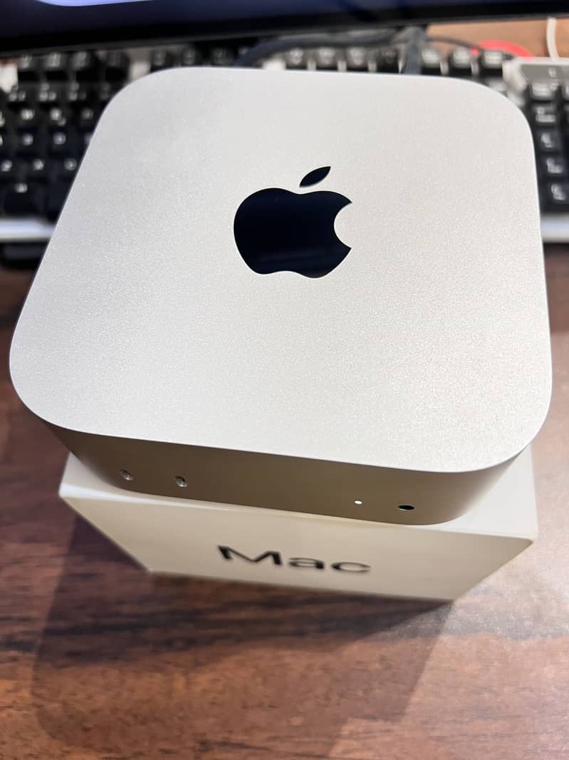 Apple Mac Mini M4 0