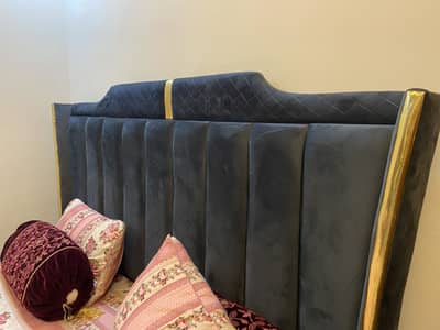 Complete bed set