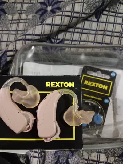 Rexton Hearing Aids (Pair) with original box & Accessories