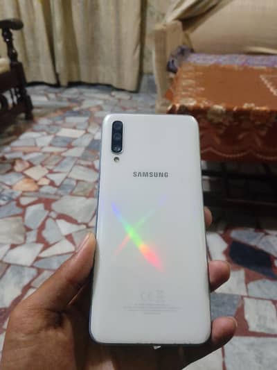 Samsung A50