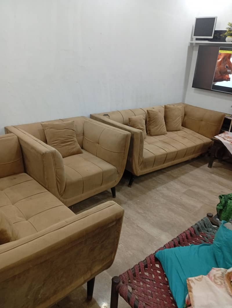 sofa set 10/8 condition 0