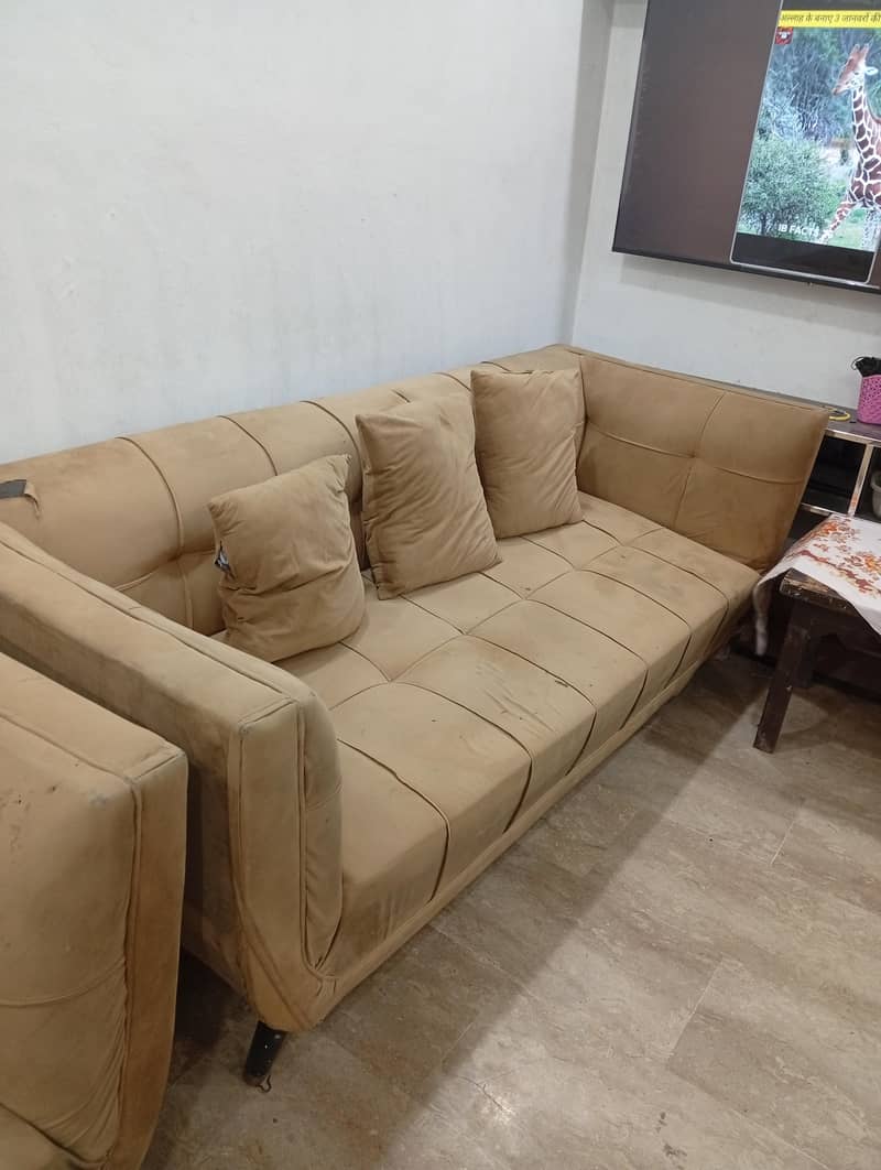 sofa set 10/8 condition 2