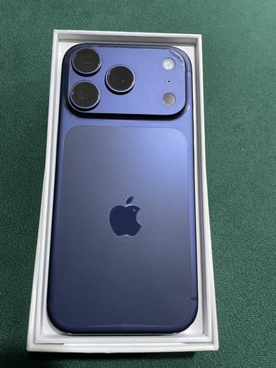 Apple iPhone 17 Pro with box fu