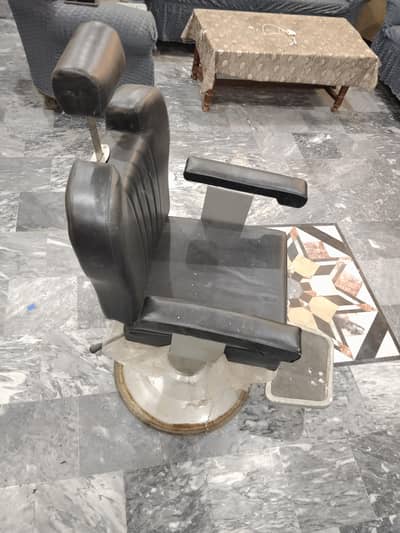 saloon chair bilkul new condition