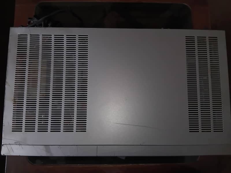 akai amplifier 1