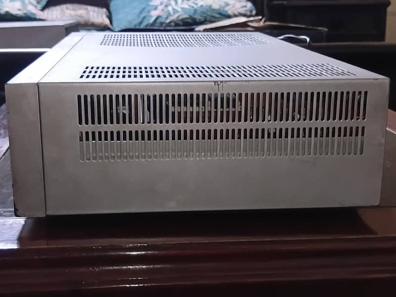 akai amplifier 2