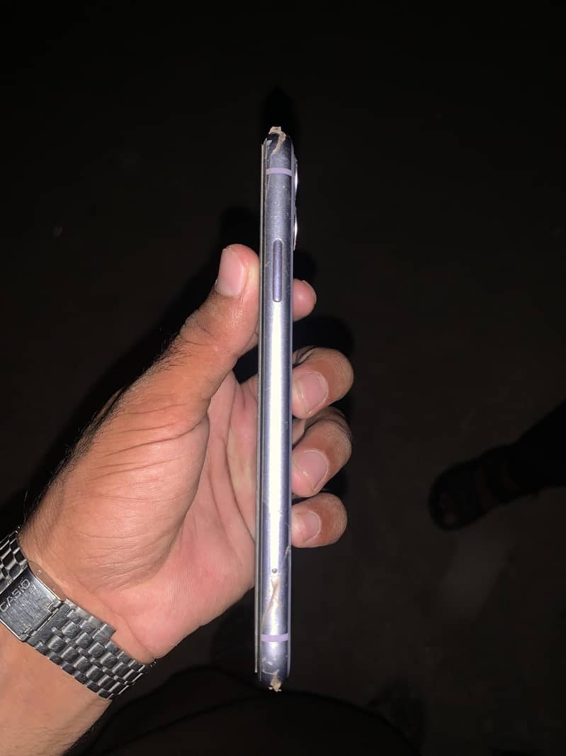 iPhone 11 1