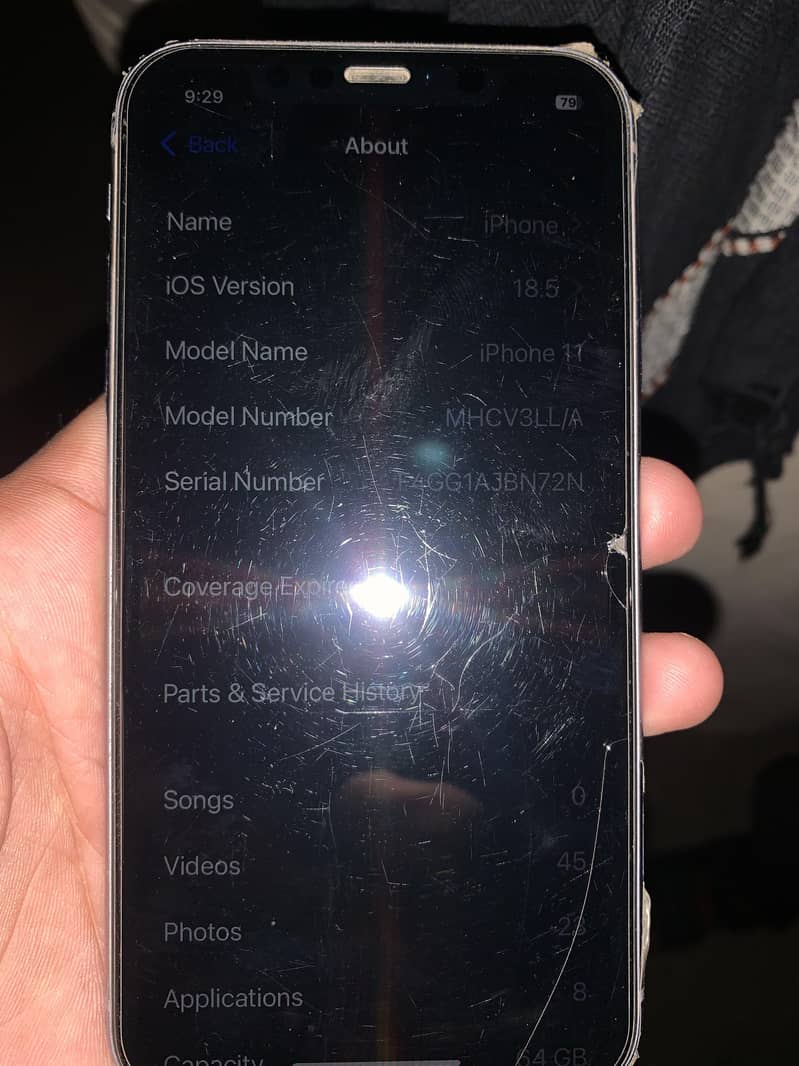 iPhone 11 3