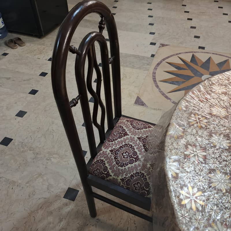 dining table with chairs 4