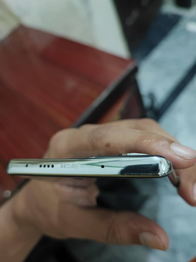 Tecno CAMON 40 Pro 7