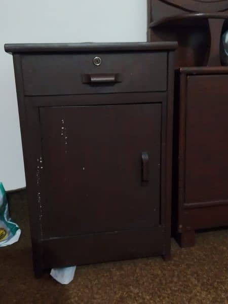 Single Bed with side table 2