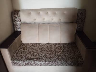 6 Seater Stylish Sofa Set for Sale – Good Condition”