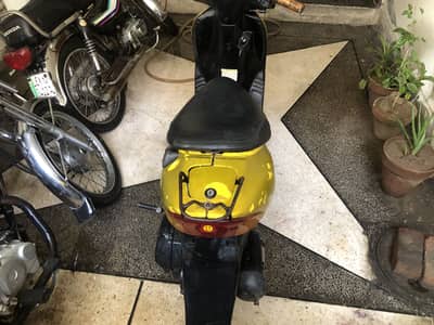 Petrol scooty |scooty for girls |cheap scooty | scooty