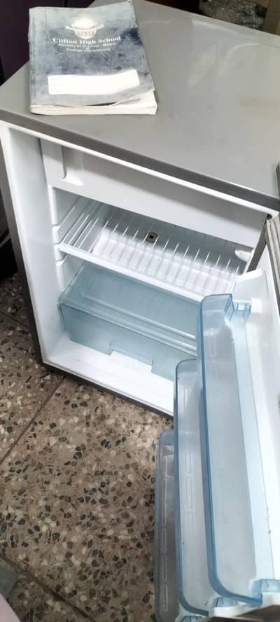 Dawlance Mini Refrigerator / Compact Fridge – Excellent Condition