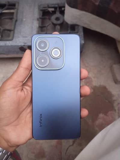 Infinix Hot 40i (8+8 128)