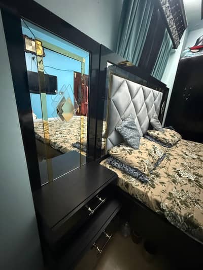 Complete bedroom Set