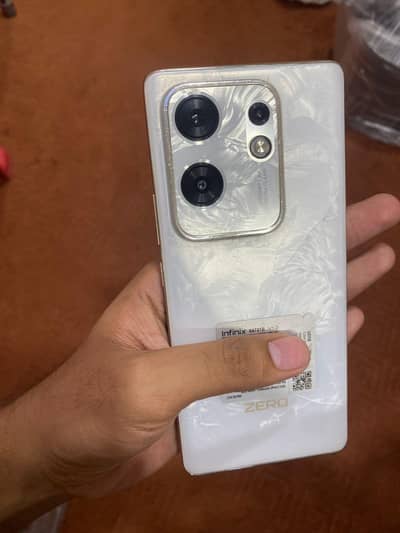 Infinix Zero 30 8/256gb With box