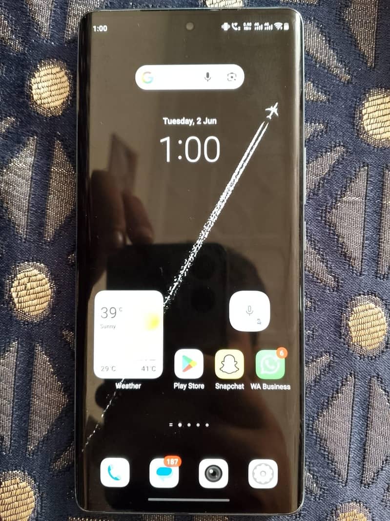 Vivo V30 e 4