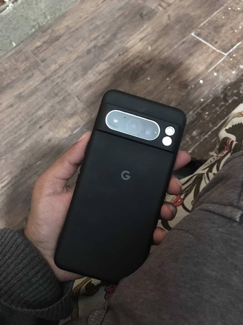 Google Pixel 8 Pro 2