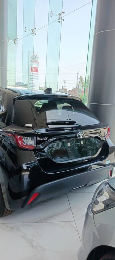 Toyota Yaris Hatchback 2023 /26