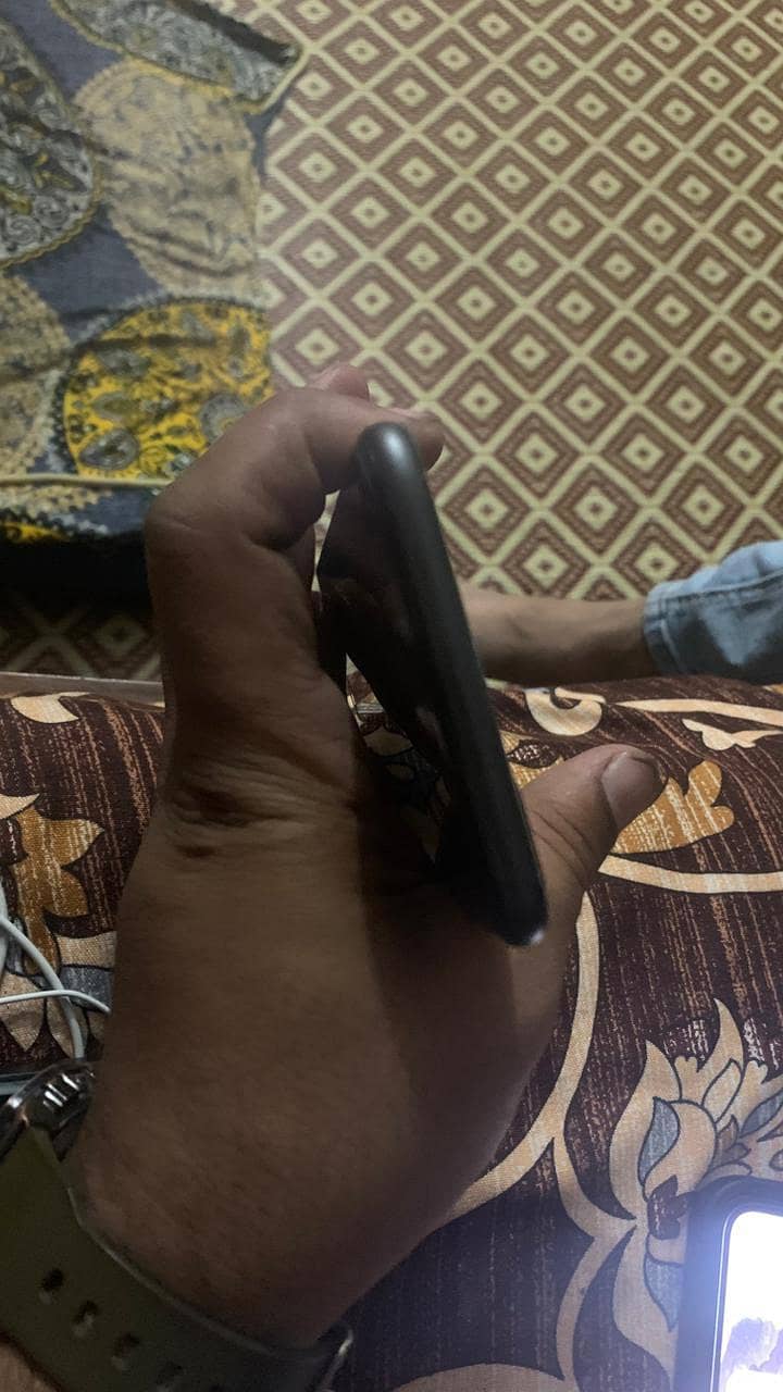 Apple iPhone 8 Plus 3