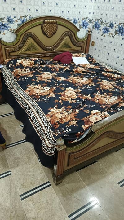 bed with 1 side table. and dressing table. and shokas for sale