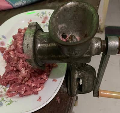 Lamart LT7040 Manual Meat Mincer / Keema Hand Machine