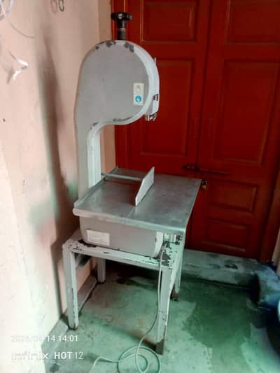 meat saw machine