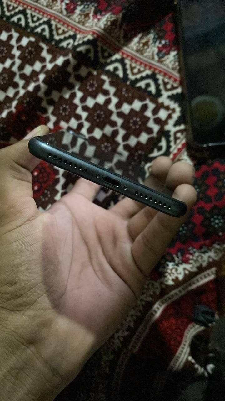 iPhone 8 Plus 4