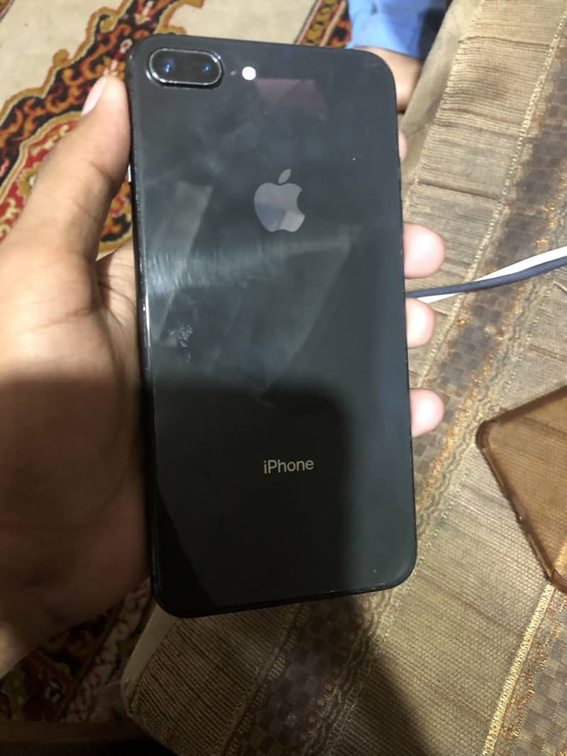 iPhone 8 Plus 5