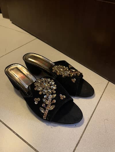 Women shoes size 37