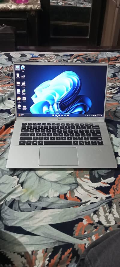 Dell Inspiron 14-5520 i3 11 generation 8gb ram 256gb SSD nvme
