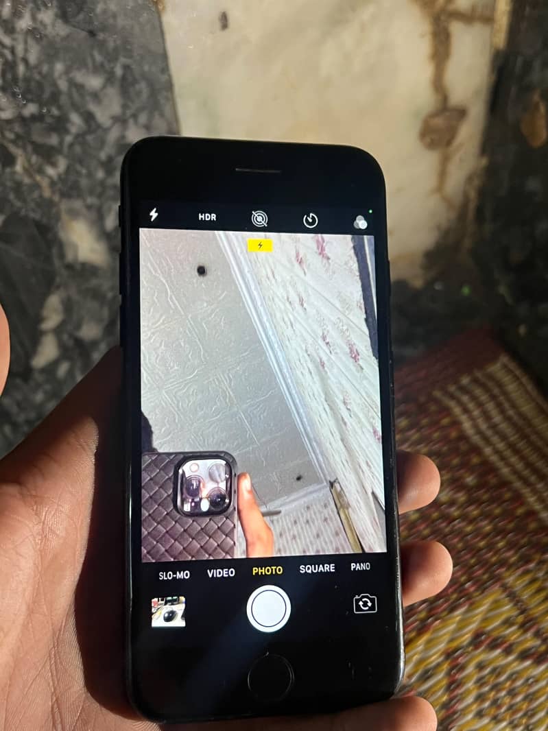 Apple iPhone 7 3