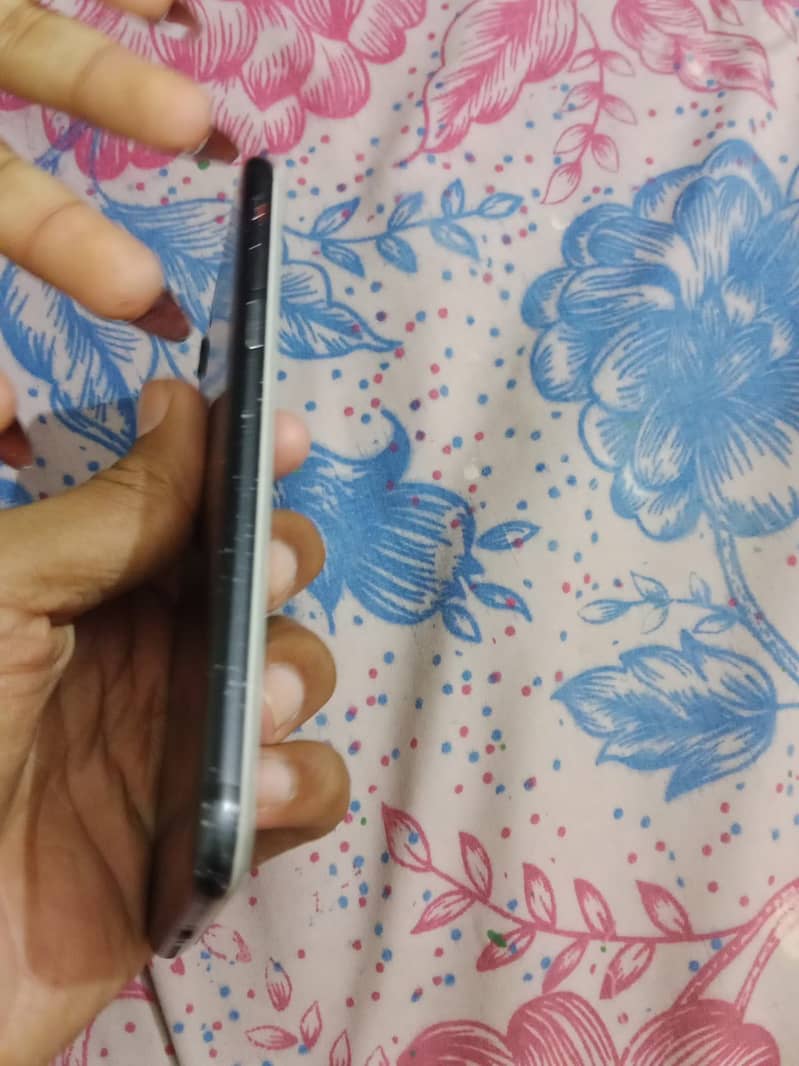 Apple iPhone 7 1
