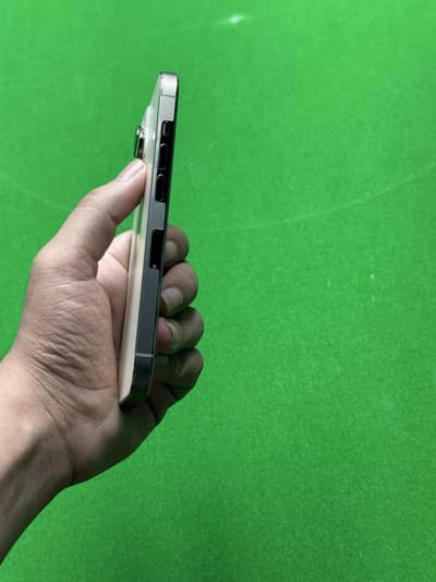 Apple iPhone 14 Pro