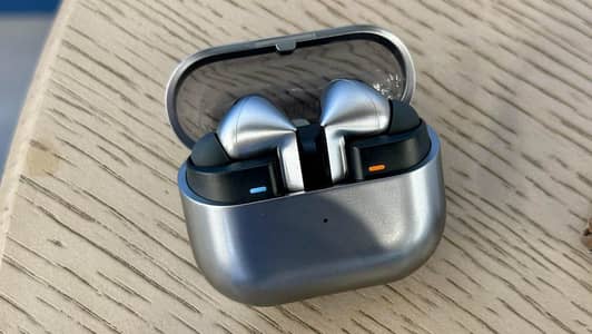 Samsung Galaxy buds 3 pro silver colour brand new