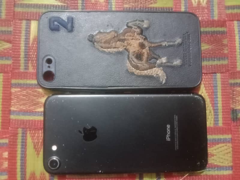 Apple iPhone 7 1
