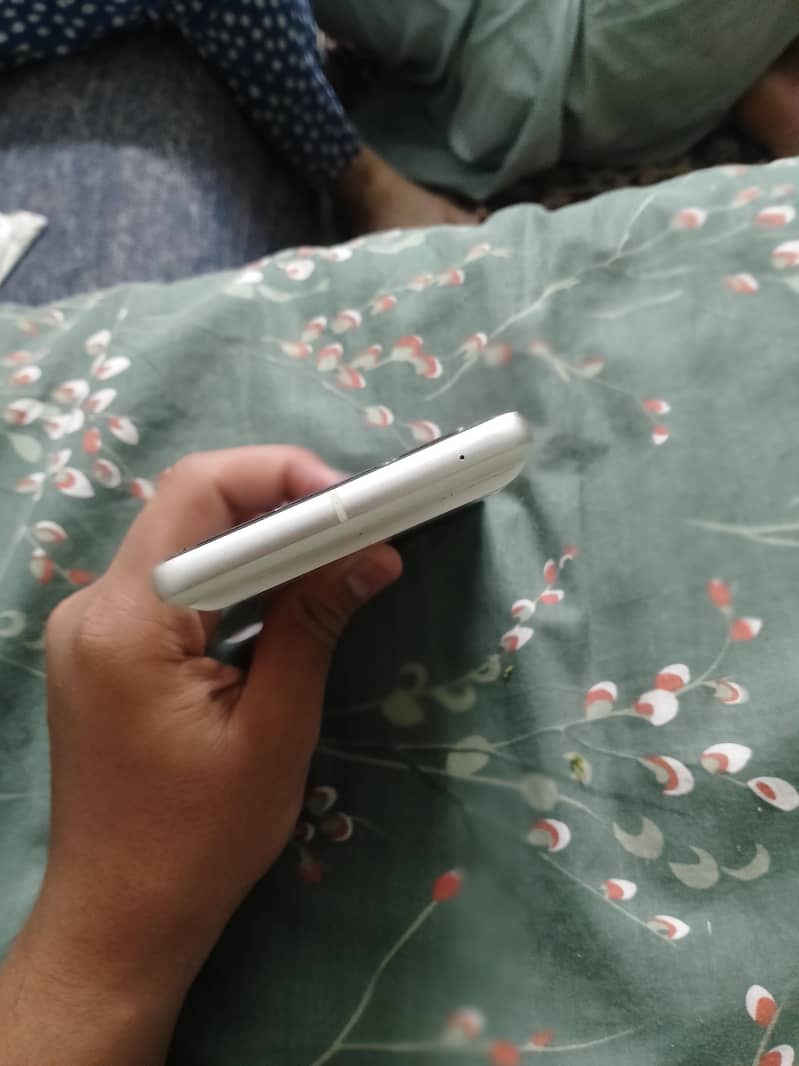 Google Pixel 7 3