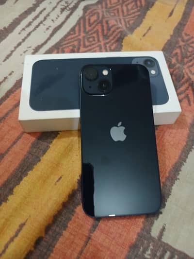 Apple iPhone 13