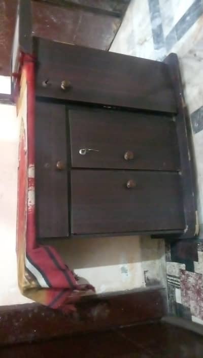 Used Iron Stand