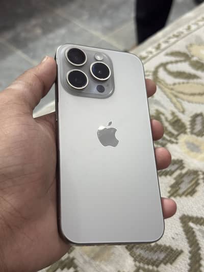 Apple iPhone 15 Pro