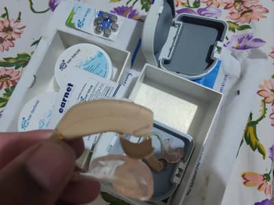Hearing Aids 8 Chanel Digital with noise protection