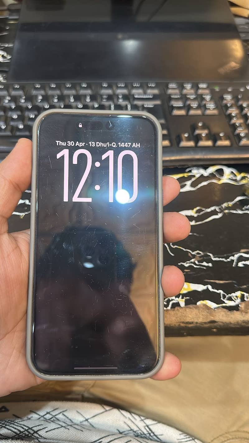Apple iPhone 14 Pro Max 1