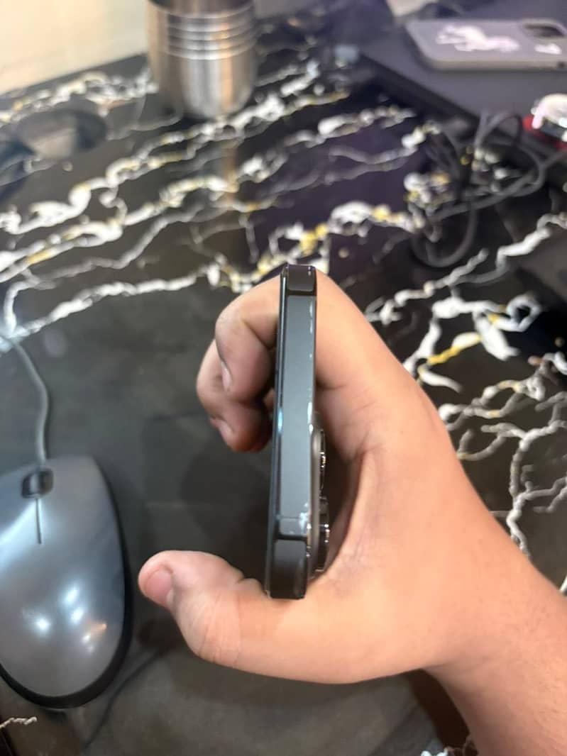 Apple iPhone 14 Pro Max 3
