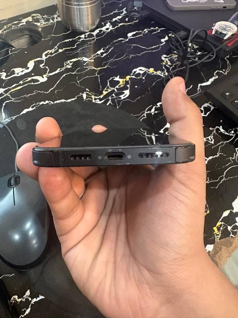 Apple iPhone 14 Pro Max 4
