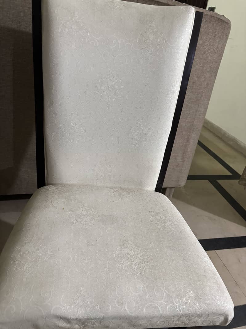 Dinning Table 3
